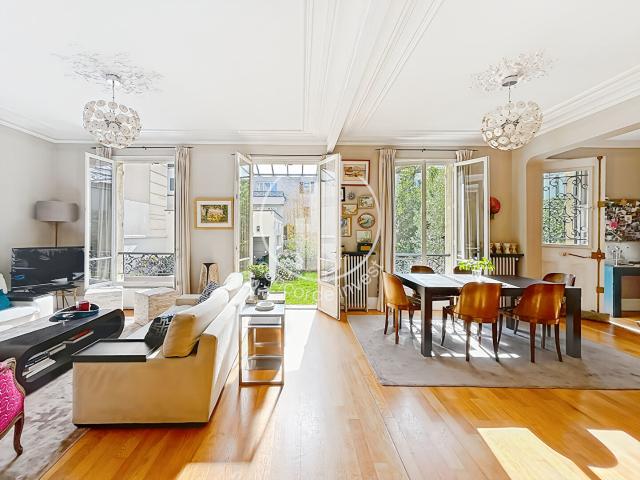 Maison 7 pièces 200 m²