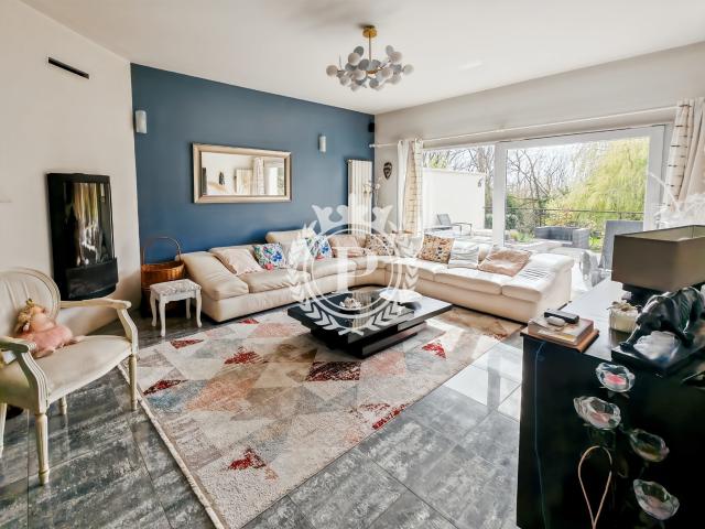Maison 7 pièces 200 m²