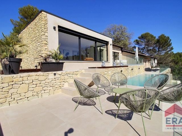 Maison 7 pièces 200 m²
