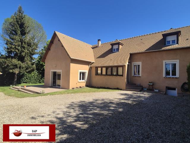 Maison 7 pièces 200 m²