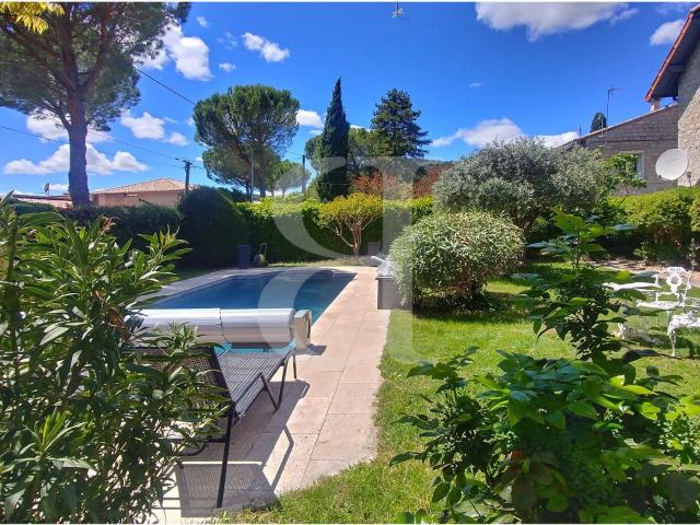 Maison 7 pièces 200 m²