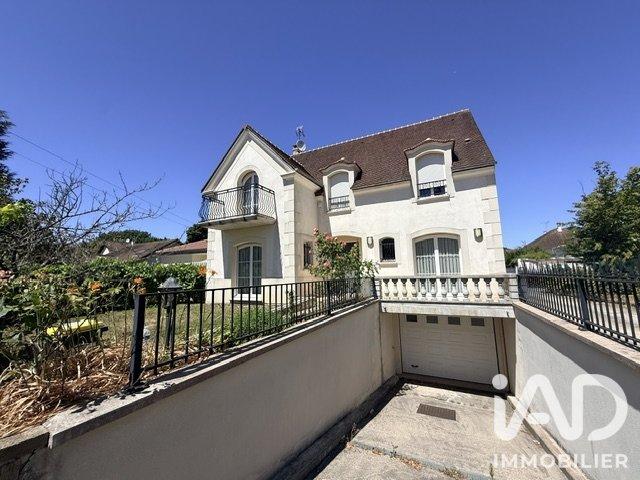 Maison 7 pièces 200 m²