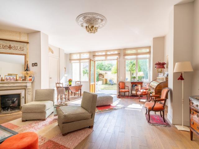 Maison 7 pièces 200 m²