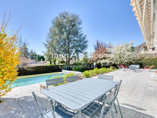 Maison 7 pièces 200 m²