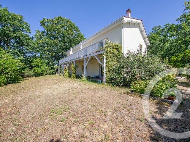 Maison 7 pièces 200 m²
