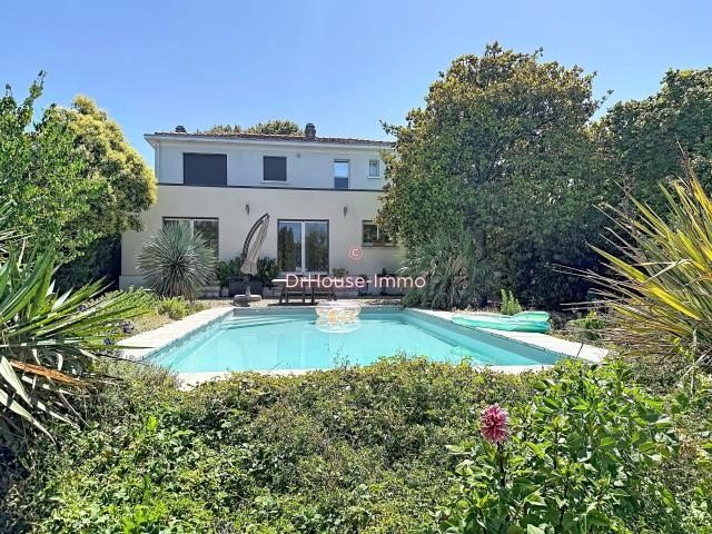 Maison 7 pièces 200 m²