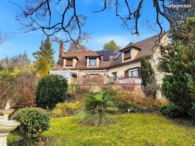 Maison 7 pièces 200 m²