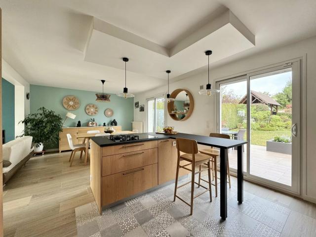 Maison 7 pièces 200 m²