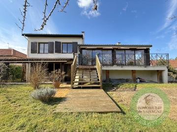 Maison 7 pièces 200 m²