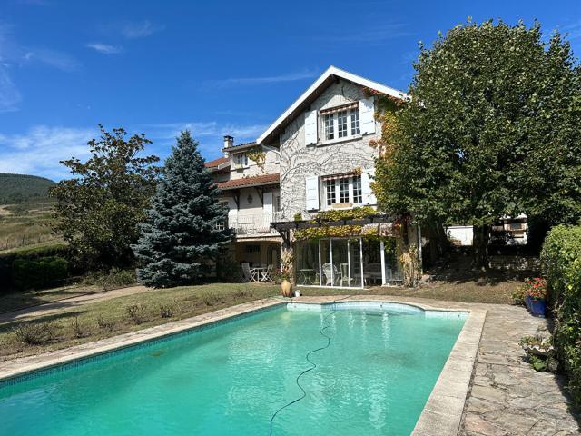 Maison 7 pièces 200 m²