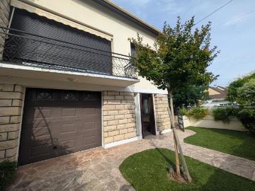 Maison 7 pièces 200 m²