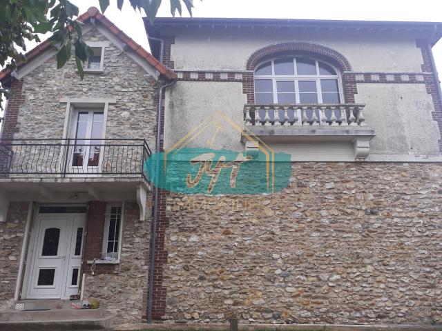 Maison 7 pièces 200 m²