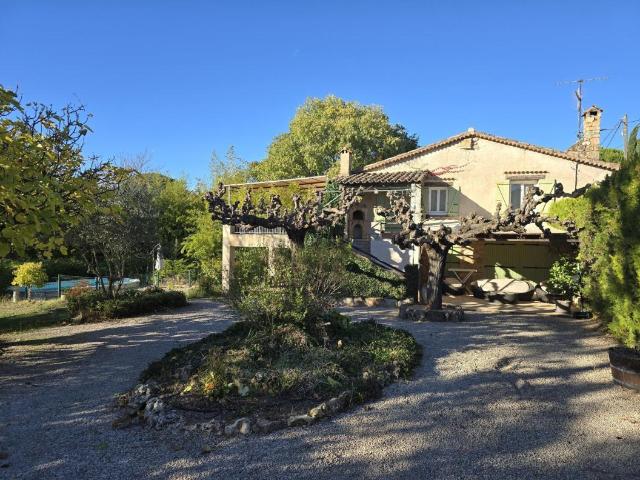 Maison 7 pièces 200 m²