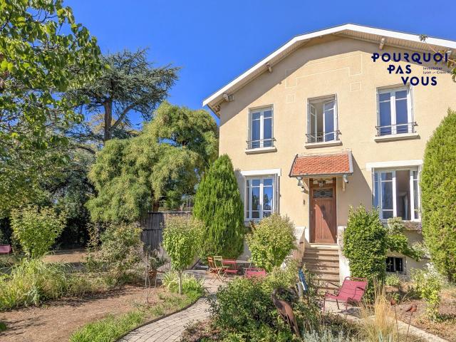 Maison 7 pièces 200 m²