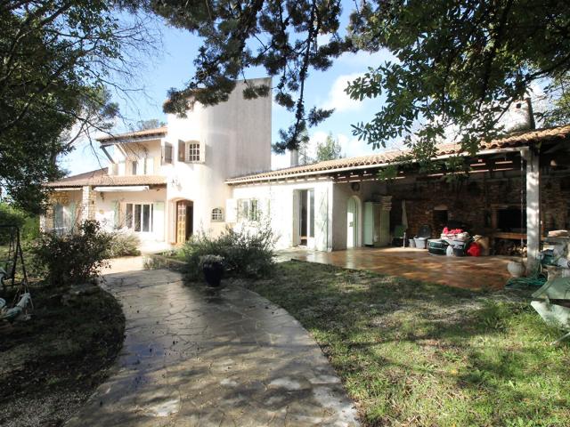 Maison 7 pièces 200 m²