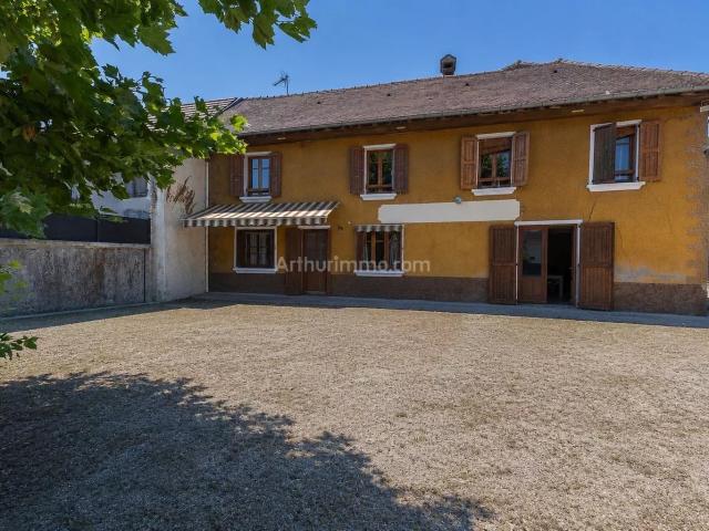 Maison 7 pièces 200 m²