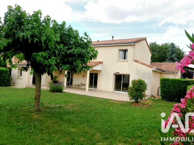 Maison 7 pièces 200 m²