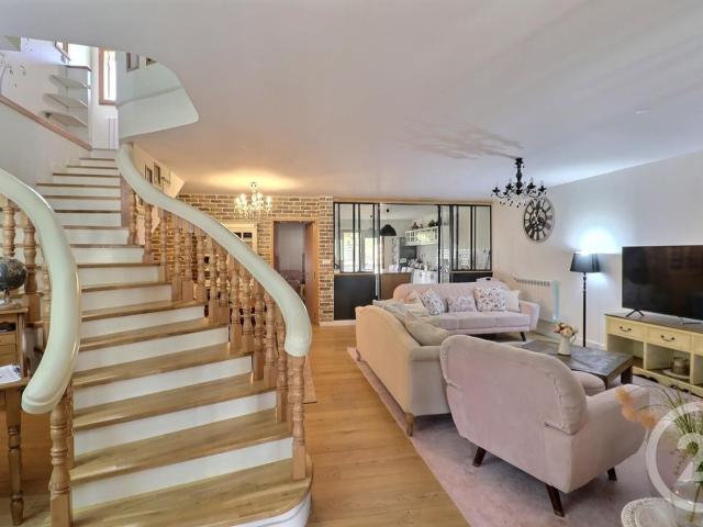 Maison 7 pièces 200 m²