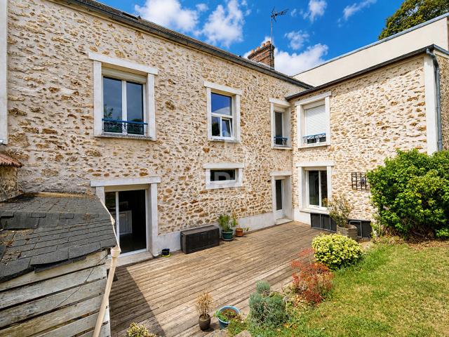 Maison 7 pièces 200 m²