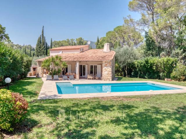Maison 7 pièces 200 m²