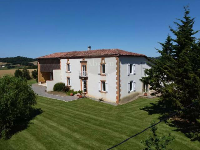 Maison 7 pièces 200 m²