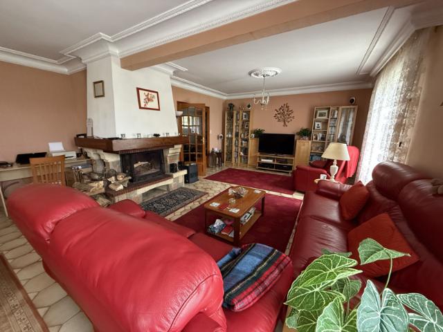 Maison 7 pièces 200m2