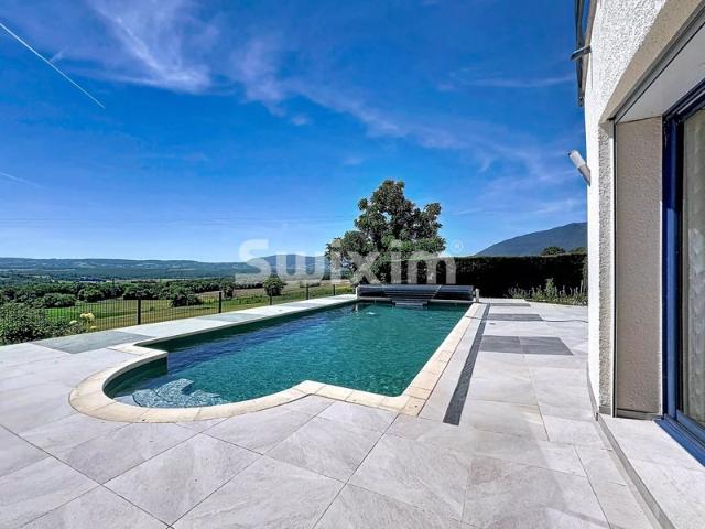 Maison 7 pièces 200m2 avec piscine