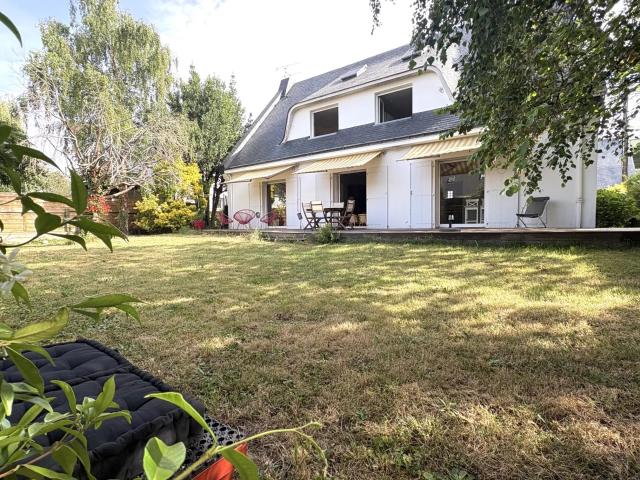 Maison 7 pièces 201 m²