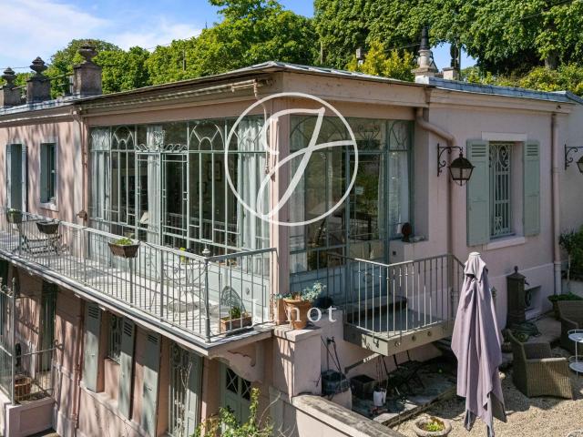 Maison 7 pièces 201 m²