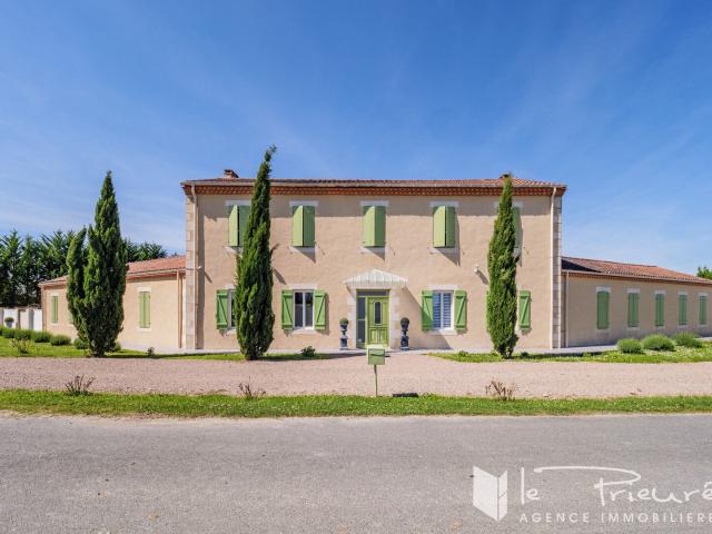 Maison 7 pièces 201 m²