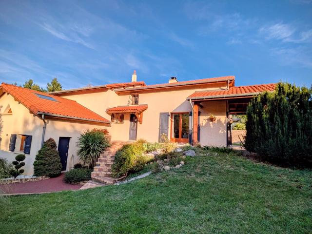 Maison 7 pièces 201 m²