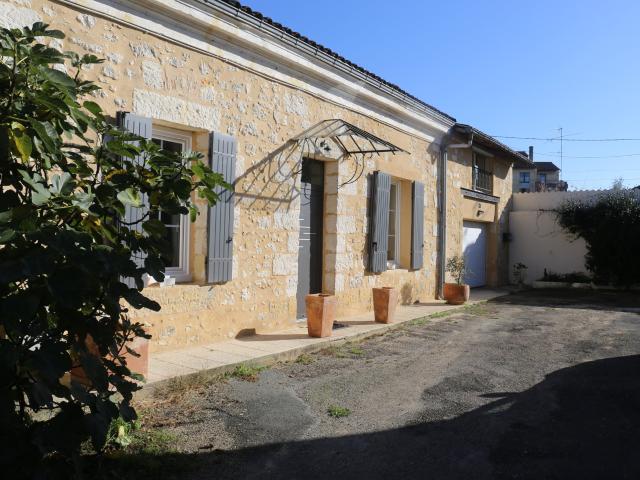 Maison 7 pièces 201 m²