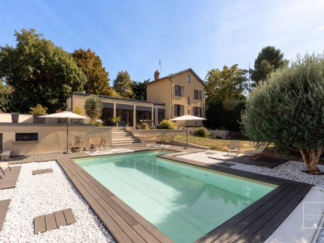 Maison 7 pièces 201 m²