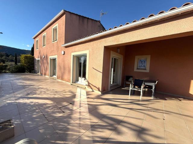 Maison 7 pièces 202 m²