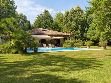 Maison 7 pièces 202 m²