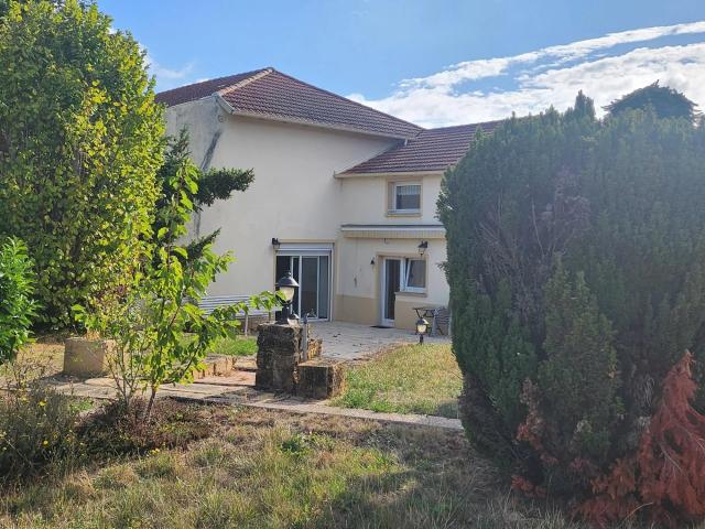 Maison 7 pièces 202 m²