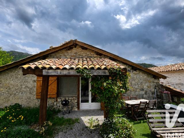 Maison 7 pièces 202 m²