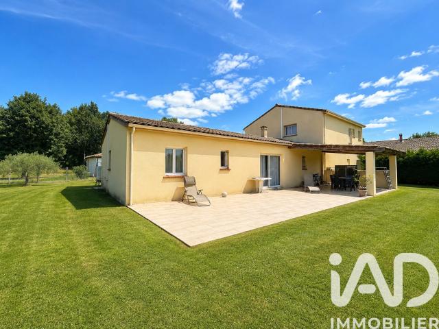 Maison 7 pièces 202 m²