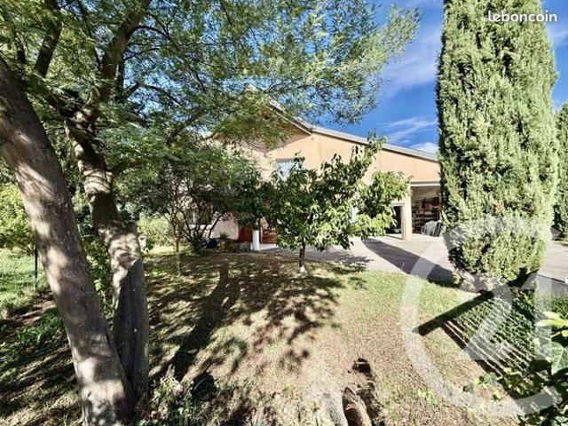 Maison 7 pièces 202 m²