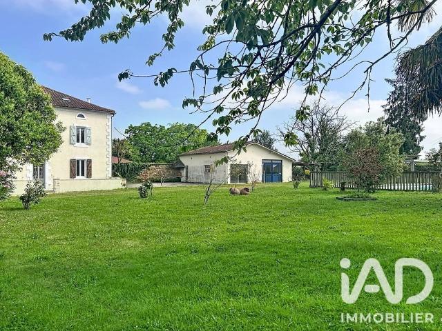 Maison 7 pièces 203 m²
