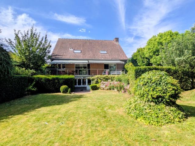 Maison 7 pièces 203 m²