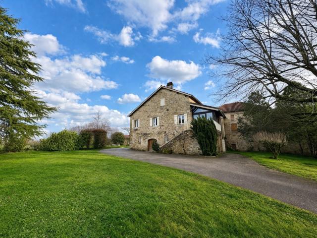 Maison 7 pièces 203 m²