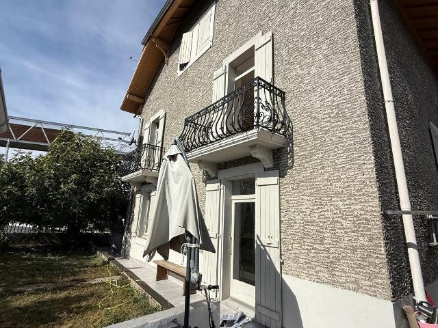 Maison 7 pièces 203 m²