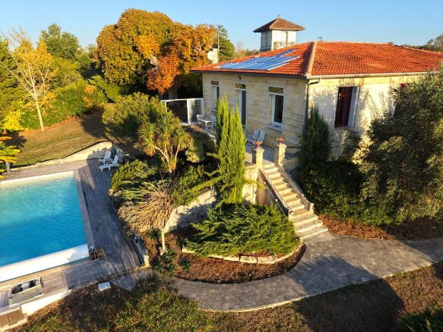 Maison 7 pièces 214 m²