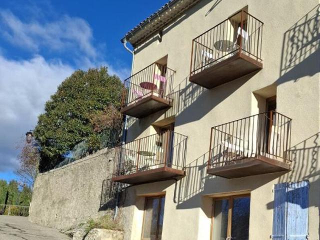 Maison 7 pièces 214 m²