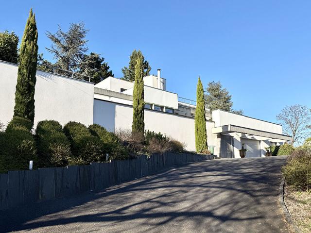 Maison 7 pièces 214 m²
