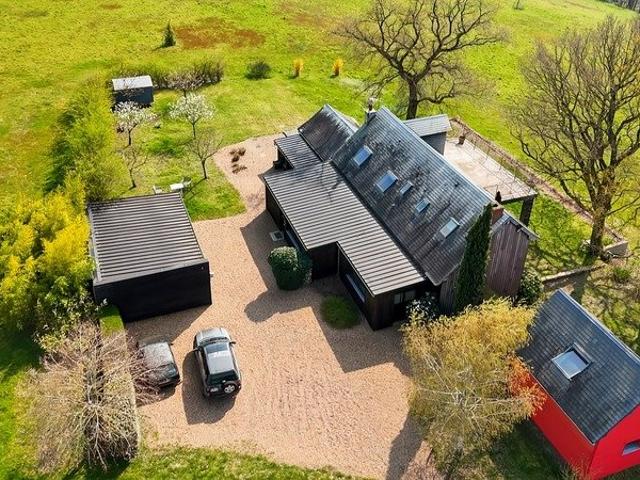 Maison 7 pièces 214 m²