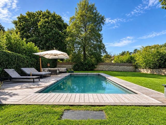 Maison 7 pièces 214 m²