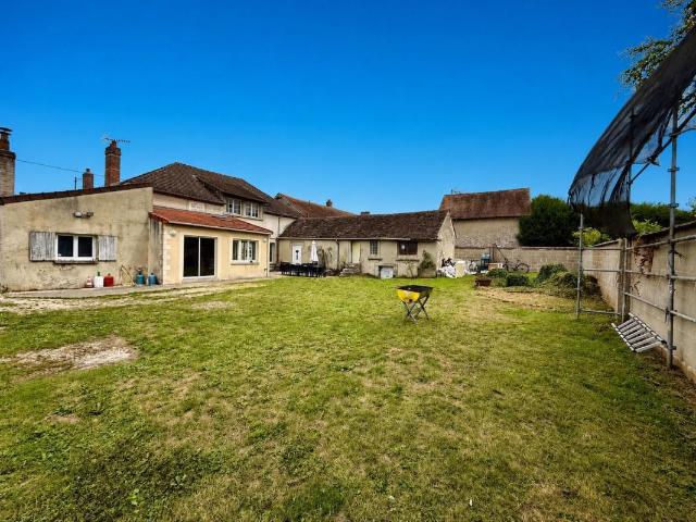 Maison 7 pièces 214 m²