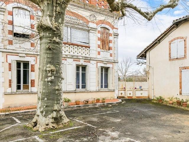 Maison 7 pièces 215 m²